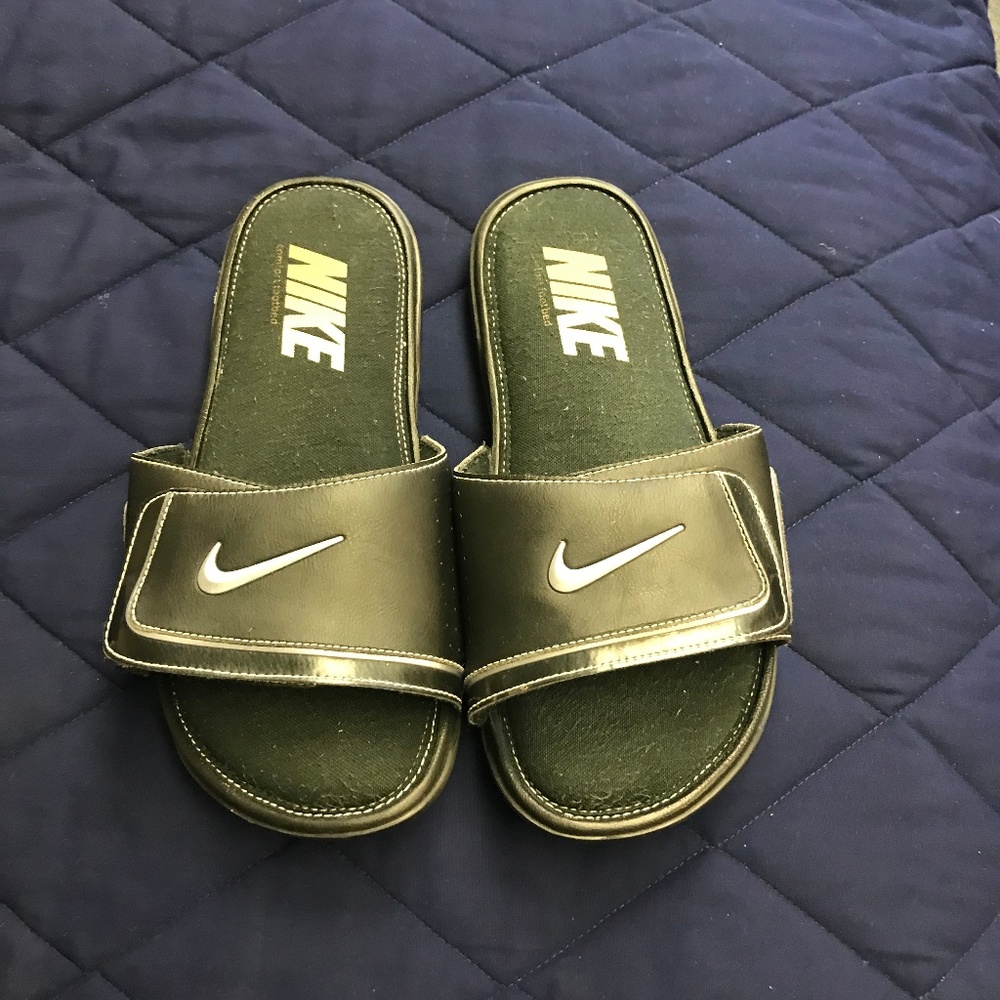 Nike slides